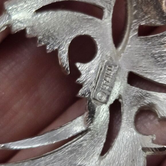 Vintage Crown Trifari Modernist Thistled Pointed Leaf Optic Silver Tone Brooch - Picture 5 of 6